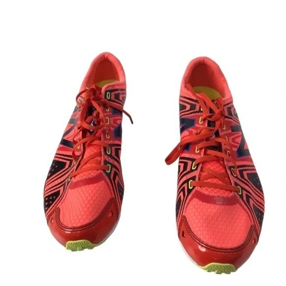 Women’s 11 New Balance Kick XC running shoe